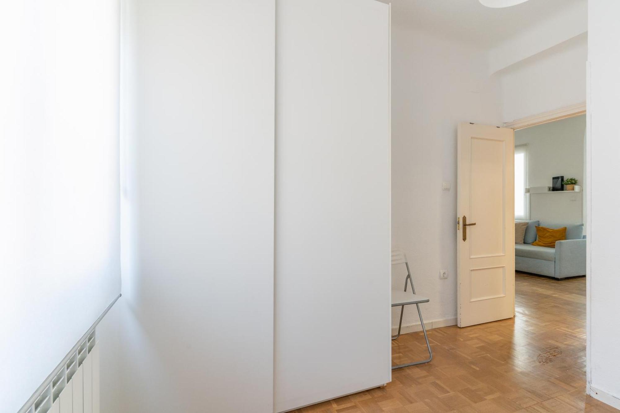 Bright Apartment-2bedrooms 1bathroom-delicias Madri